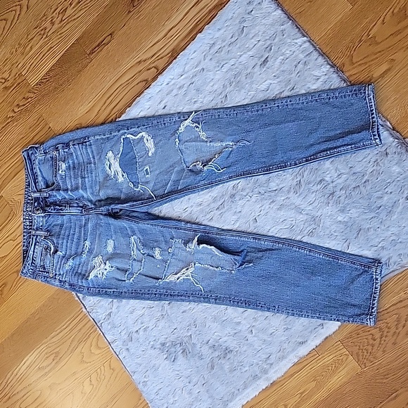 American Eagle Tom Girl Hi-Rise Distressed Jeans, Women's Size 6 Long - Picture 1 of 10